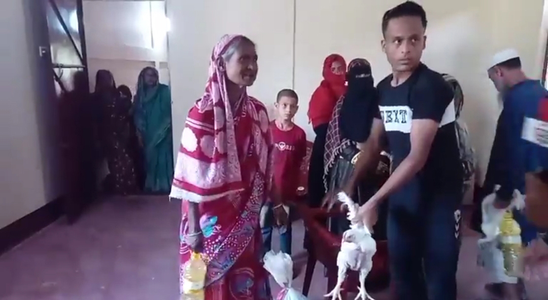 গোলাপগঞ্জে গরীব ও অসহায় ৫০ টি পরিবারের মধ্যে খাদ্য সামগ্রী বিতরণ