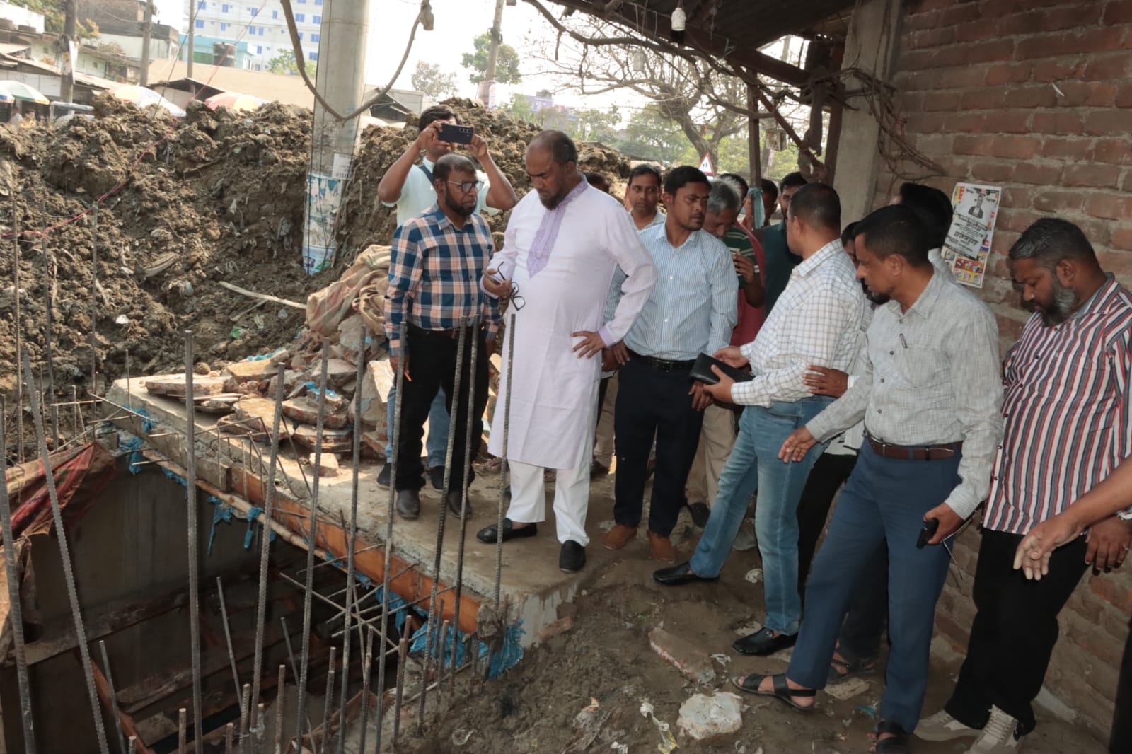 গুণগত মান শতভাগ ঠিক রেখে দ্রুত উন্নয়ন কাজ সম্পন্নের নির্দেশ সিসিক প্রশাসকের