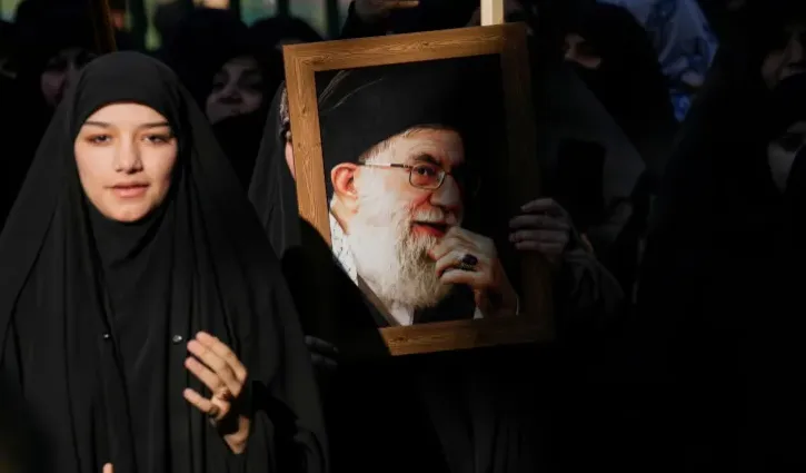 খামেনির মৃত্যু তথ্য নিশ্চিত করল ইরান, ৪০ দিনের রাষ্ট্রীয় শোক ঘোষণা