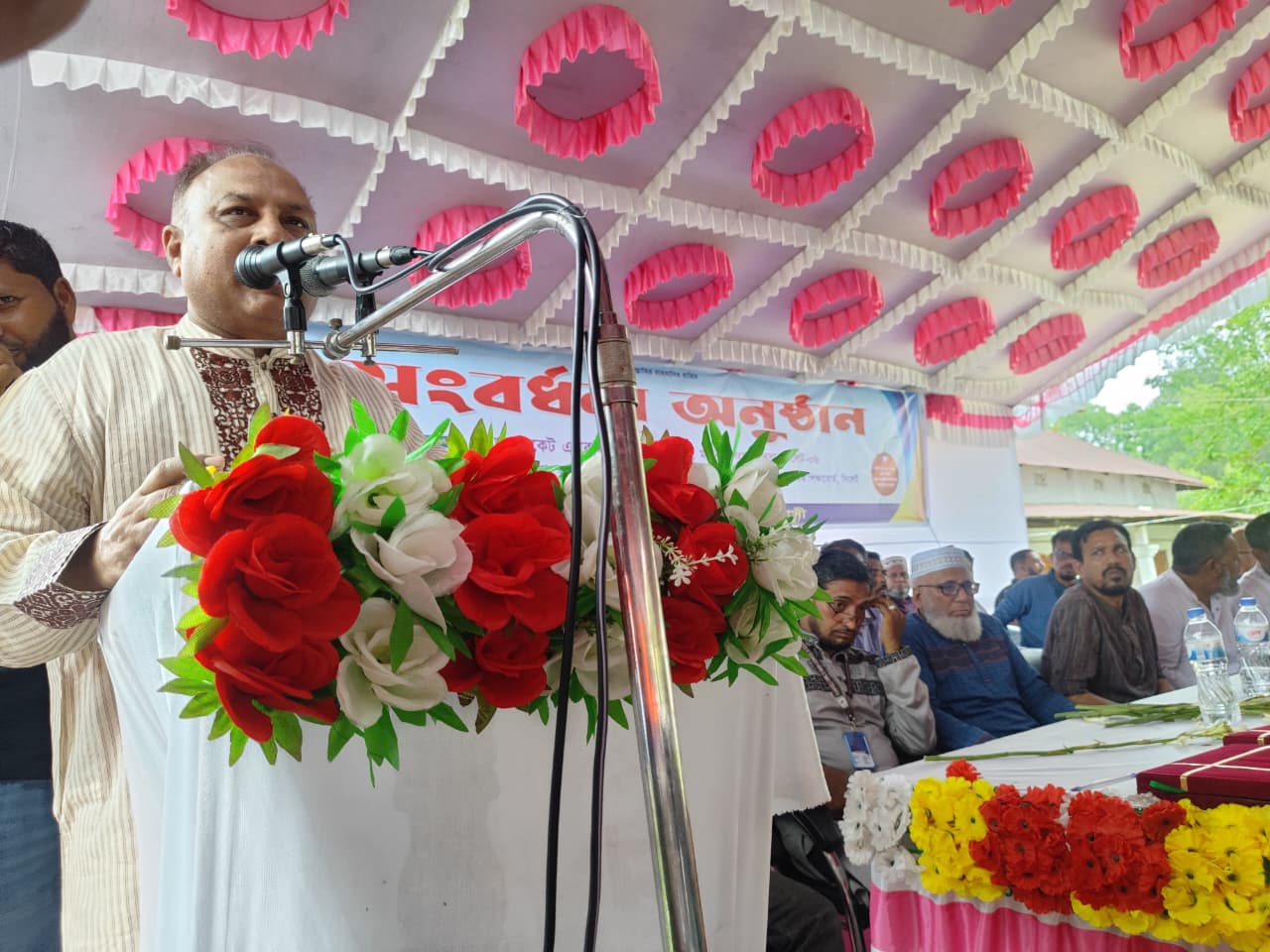 গোলাপগঞ্জ-বিয়ানীবাজারের শিক্ষাপ্রতিষ্ঠানগুলোর অবকাঠামোগত পর্যাপ্ত উন্নয়ন করা হবে – এমপি এমরান আহমদ চৌধুরী