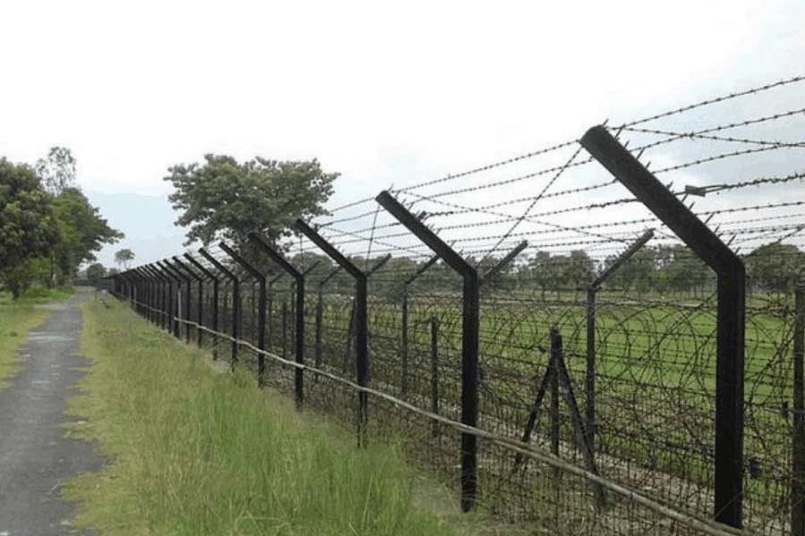 মৌলভীবাজারের কুলাউড়া সীমান্তে বিএসএফের গুলিতে এক বাংলাদেশী চোরাকারবারি নিহত