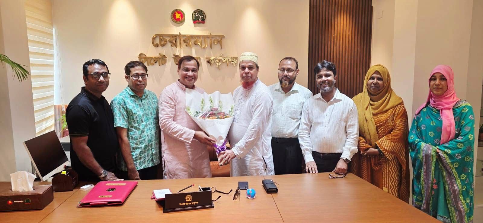 সিউকের চেয়ারম্যানের সাথে মইনউদ্দিন আদর্শ মহিলা কলেজের সৌজন্য সাক্ষাৎ