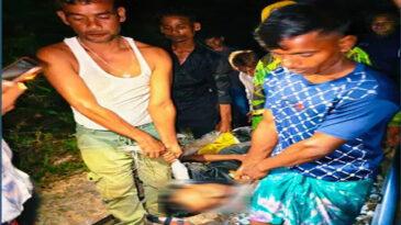 সিলেটগামী ট্রেনযাত্রীকে ছাদ থেকে ধাক্কা দিয়ে যুবককে ফেলে দেওয়া হয়